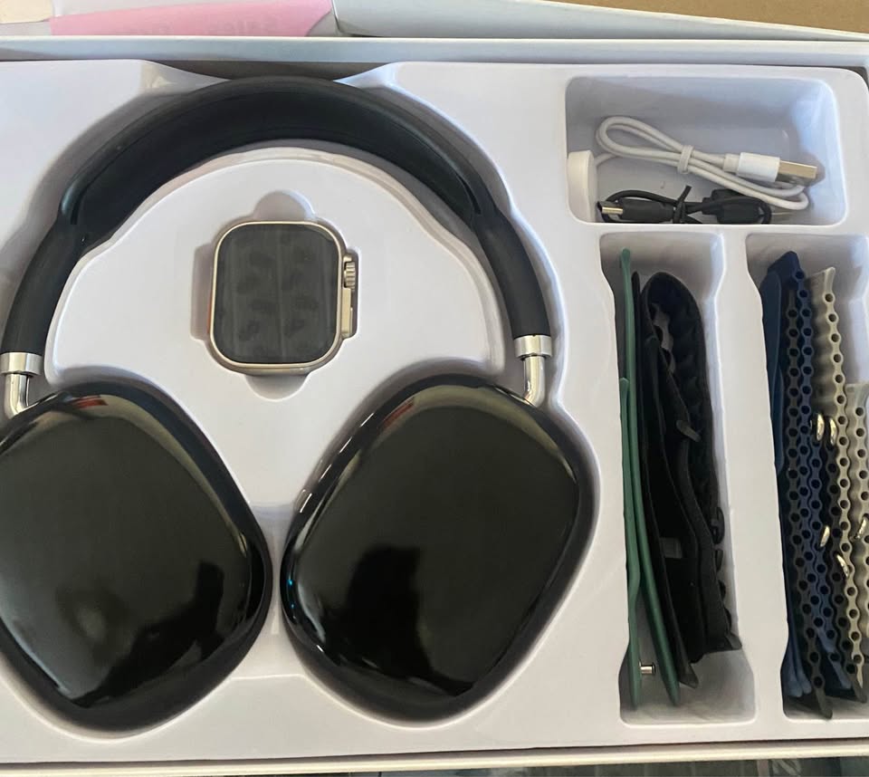 MONTRE CONNECTE  AVEC UN CASUQE AUDIO